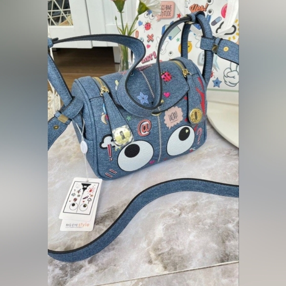 "Eye Theme" Handbag, "Big Eye Style Leather goods" Luxury Designer,Unique Style - Picture 9 of 13